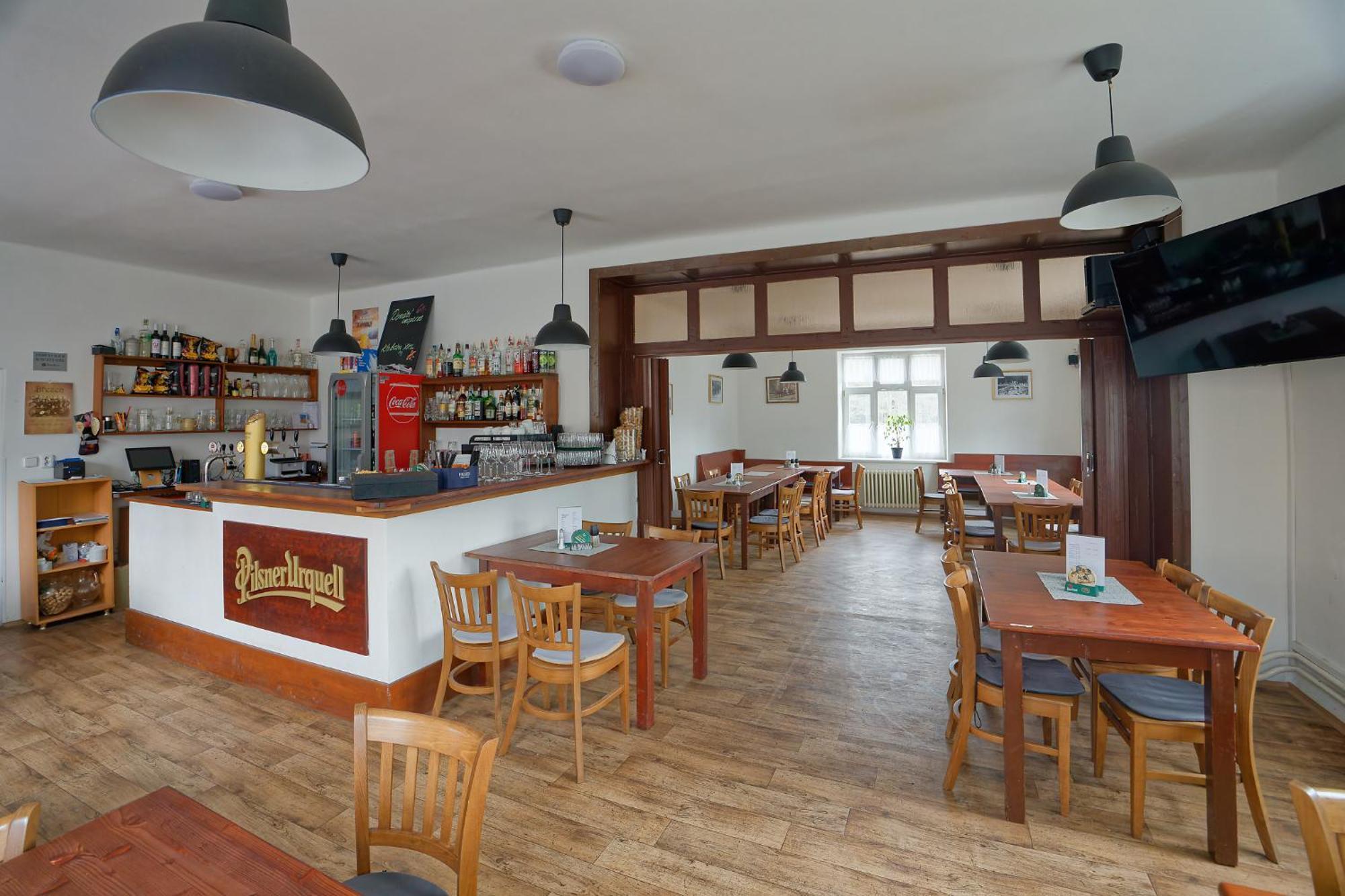 Penzion A Restaurace Na Krizovatce Polevsko エクステリア 写真